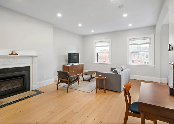 Charlesgate Suites